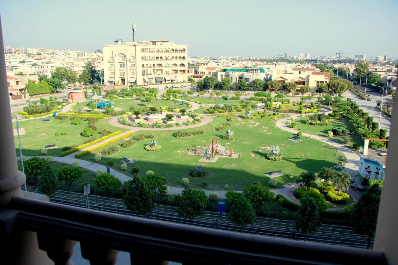 The Millenial Apartments & Suites Bahria Town Rawalpindi Eksteriør billede
