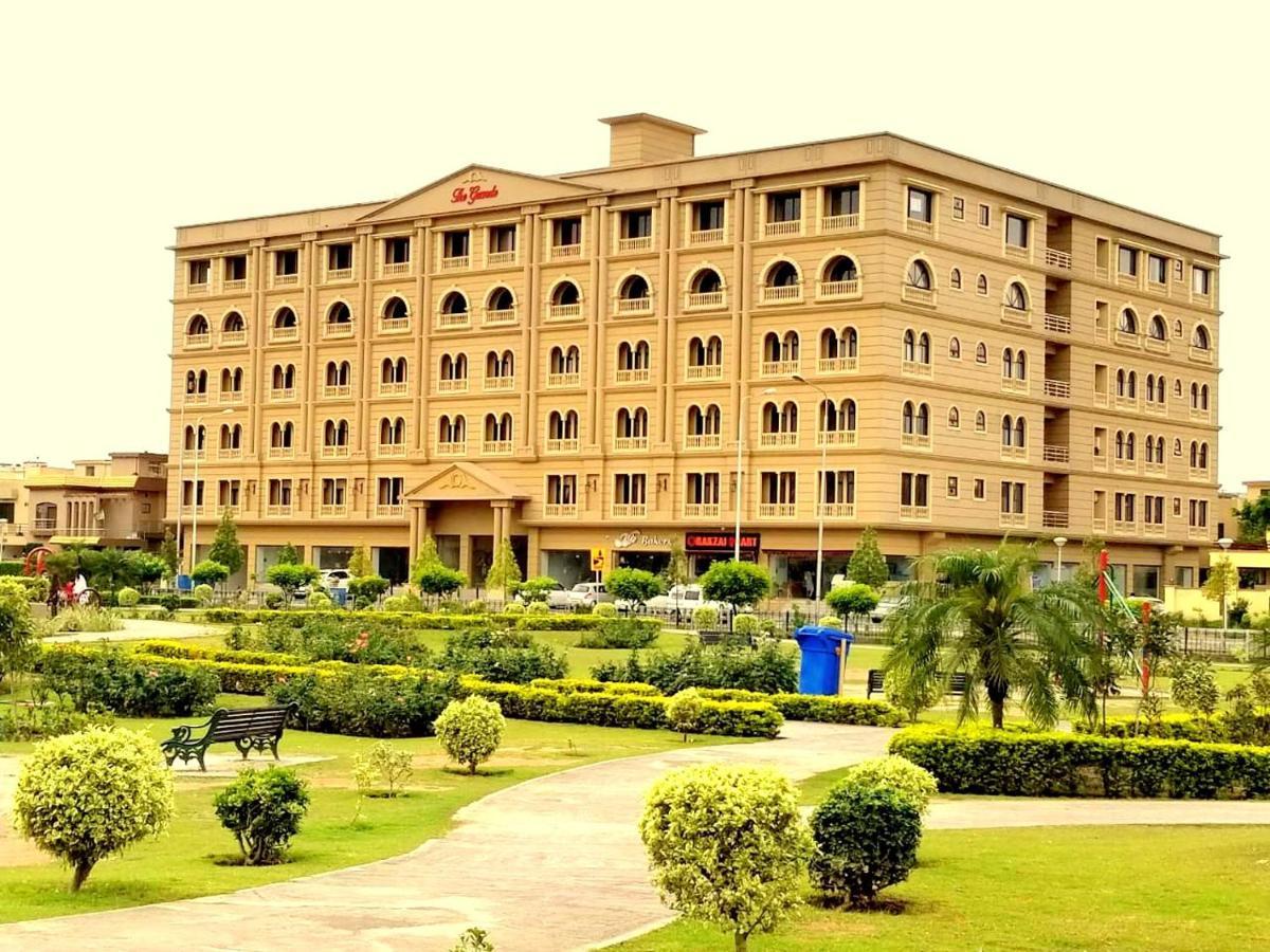 The Millenial Apartments & Suites Bahria Town Rawalpindi Eksteriør billede