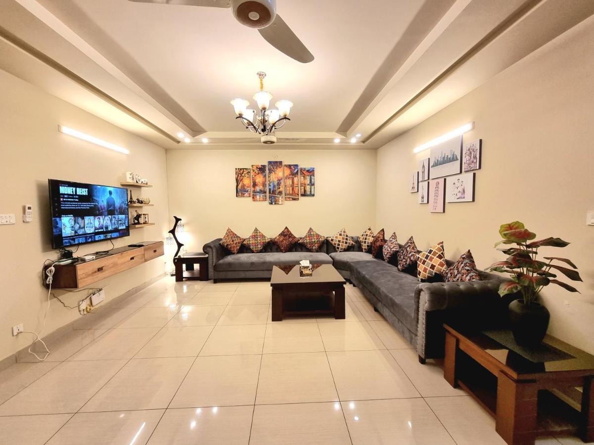 The Millenial Apartments & Suites Bahria Town Rawalpindi Eksteriør billede