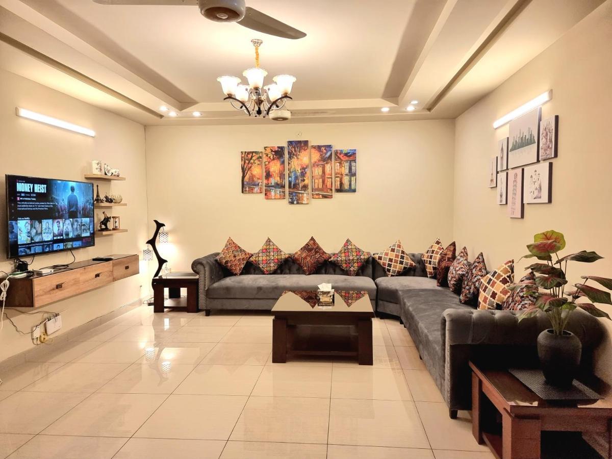 The Millenial Apartments & Suites Bahria Town Rawalpindi Eksteriør billede