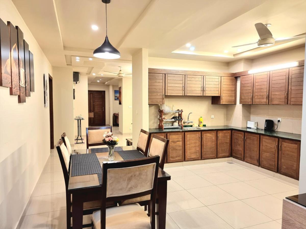 The Millenial Apartments & Suites Bahria Town Rawalpindi Eksteriør billede