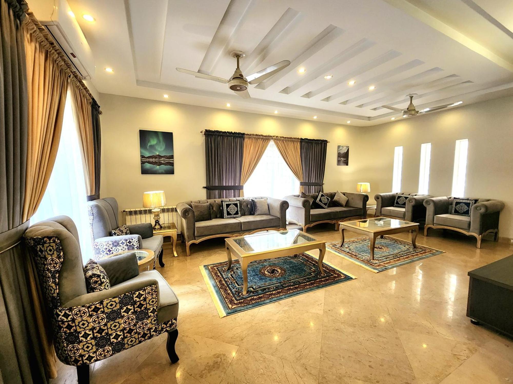 The Millenial Apartments & Suites Bahria Town Rawalpindi Værelse billede