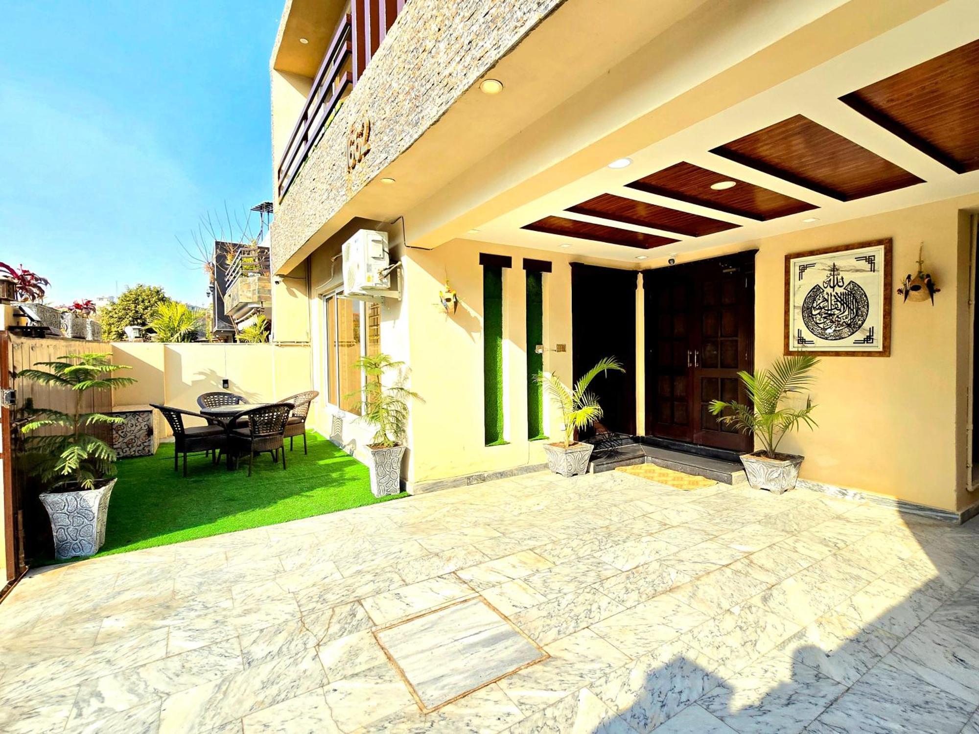 The Millenial Apartments & Suites Bahria Town Rawalpindi Eksteriør billede